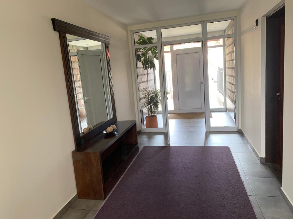 Edificio Sam Slick Apartment El Calafate Exterior foto