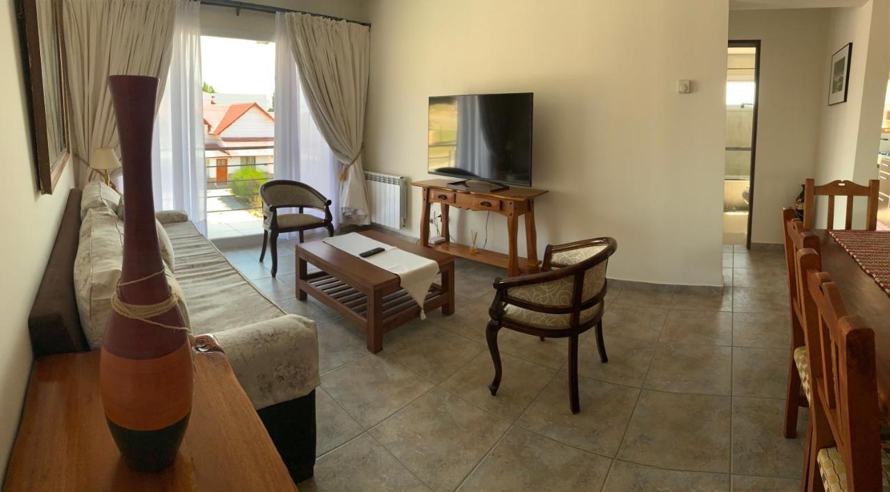 Edificio Sam Slick Apartment El Calafate Exterior foto